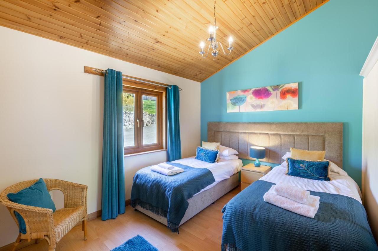 Douglas Fir Lodge With Hot Tub Купар Экстерьер фото